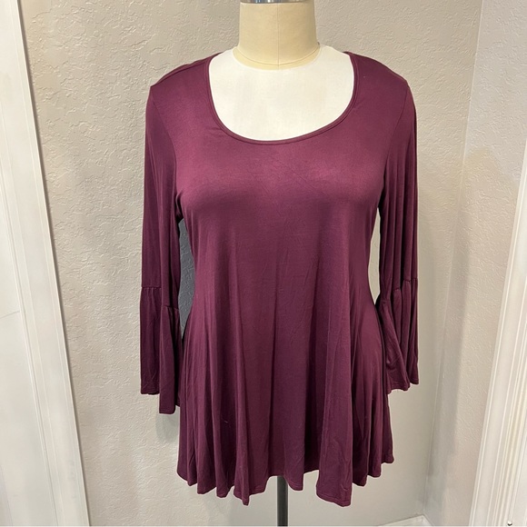 24Seven Apparel | Burgundy Bell Sleeve Tunic - Picture 1 of 10
